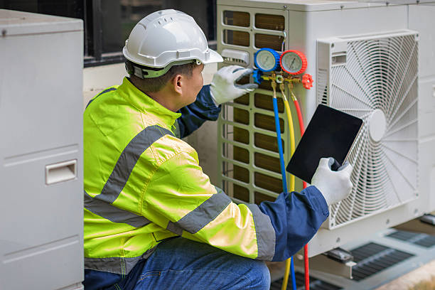 Professional Heat Pump Repair technician working in Newton, IL
